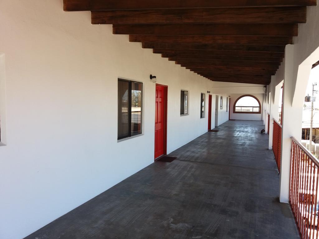 Adanesne Apartments Ensenada Eksteriør bilde